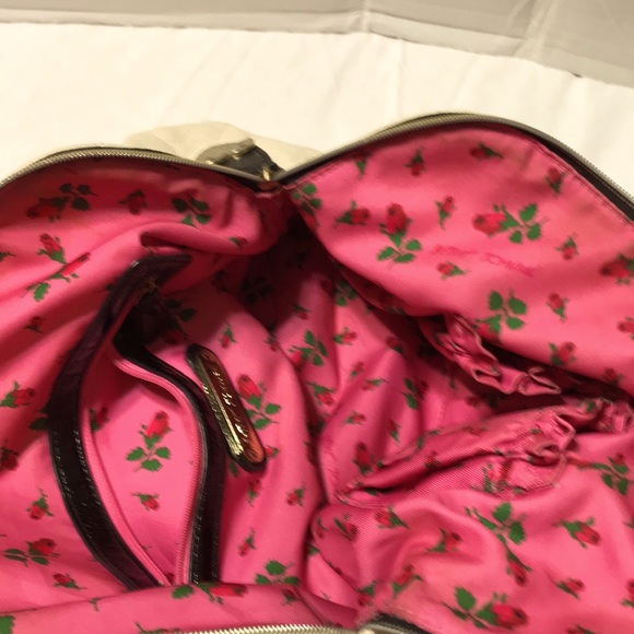 Betsy Johnson shoulder bag with partial chain strap - Picture 7 of 8